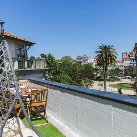 Aposentus - Skyline Apartamento *